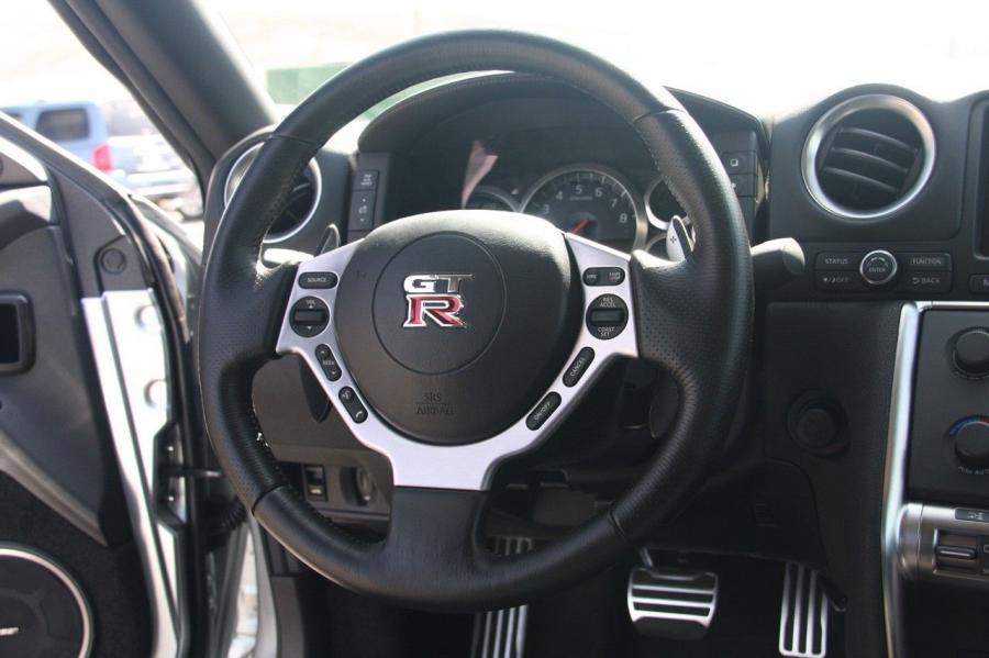  Nissan GT-R 2007 года  (фото 294 из 480)